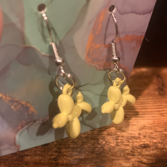 NEW HANDMADE YELLOW BALLOON DOG EARRINGS - Picture 2 of 4